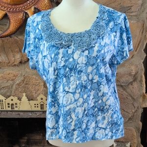 Ruby Rd. Blue and White Patterned Blouse